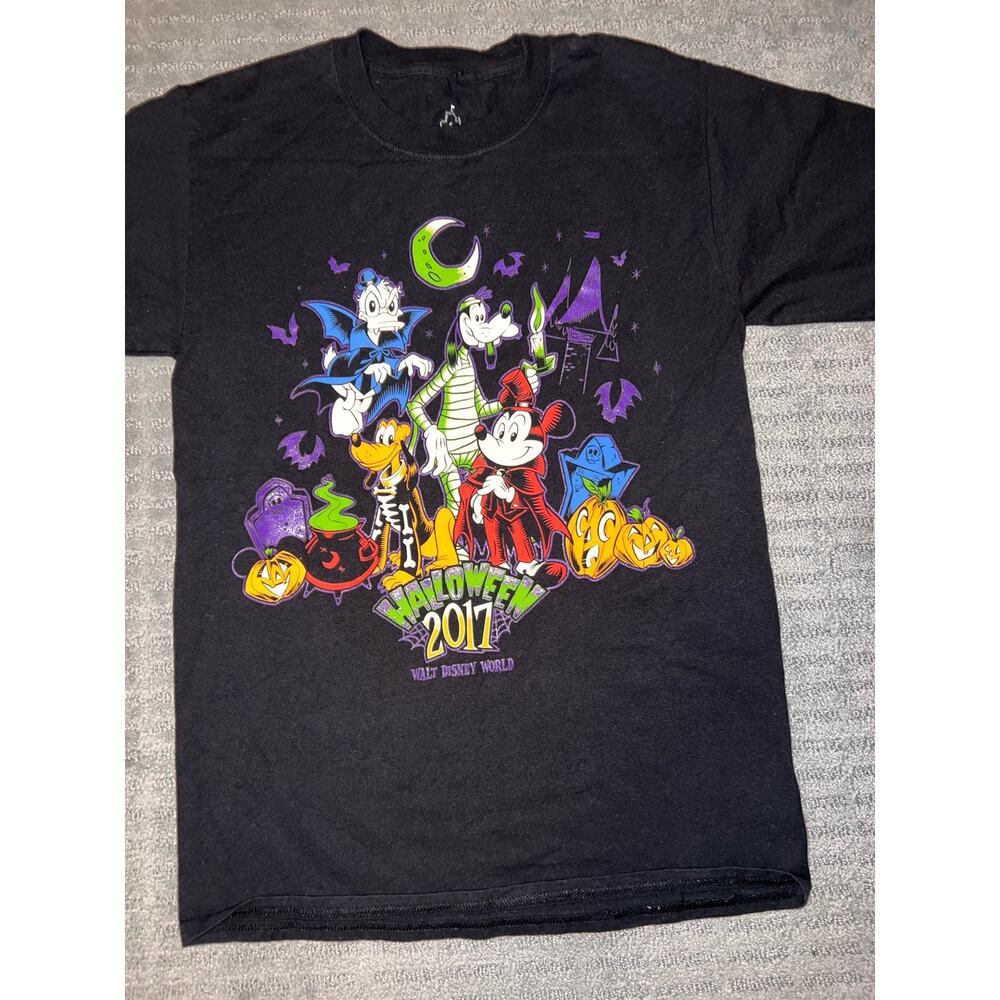 Walt Disney World Mickey, Donald, Goofy, Pluto Halloween T shirt size small 2017